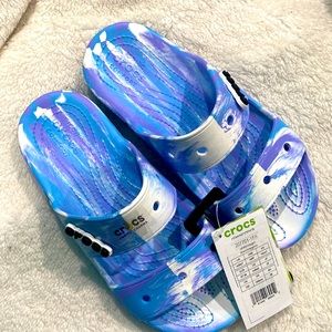 🆕🐊CROCS Classic Marbled Sandals, Size 7 Lilac, Blue, & White